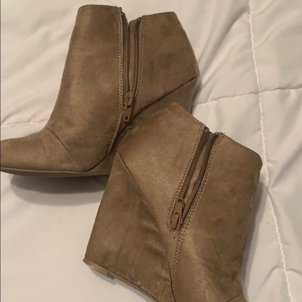 Wedges - Picture 3 of 3